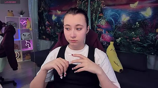 ClaraParks online show from 4, 10, 2025