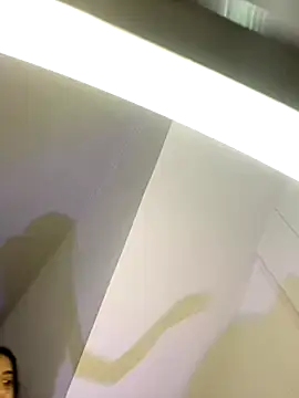 Lily  18 online show from 15, 11, 2025