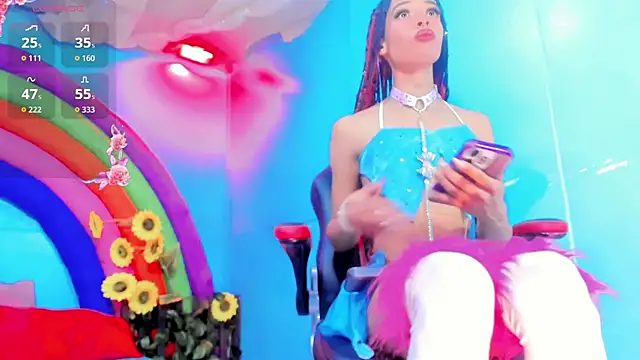 Dahlia Moss online show from 17, 9, 2025