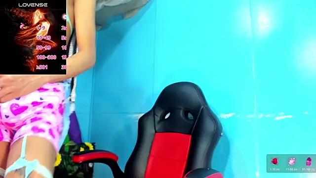 Dahlia Moss online show from 17, 1, 2026