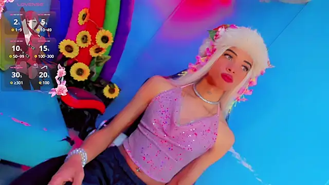 Dahlia Moss online show from 2, 10, 2025