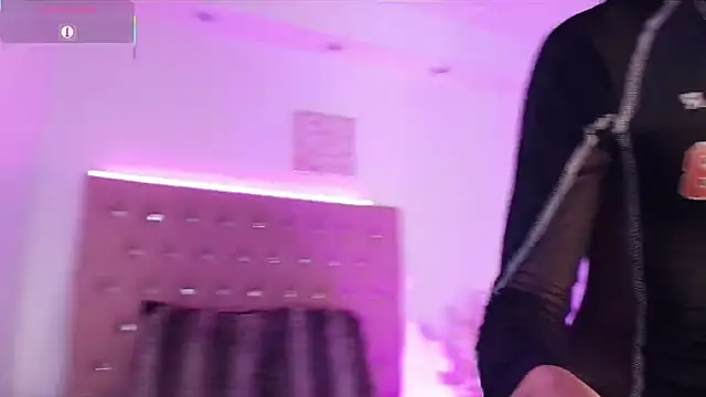 Dulcey  online show from 18, 9, 2025