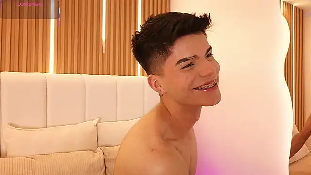 Dulcey  online show from 14, 4, 2026