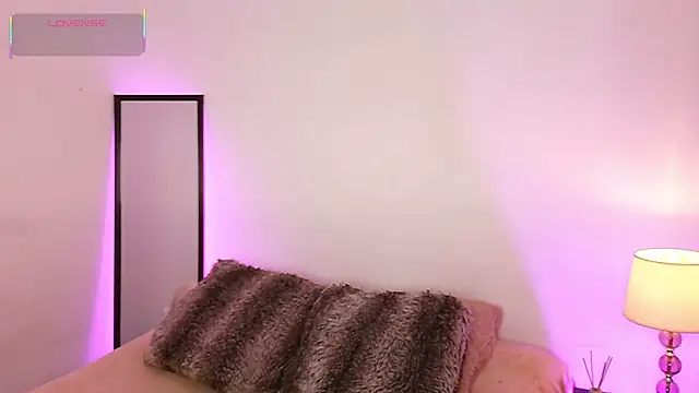 Dulcey  online show from 4, 2, 2026