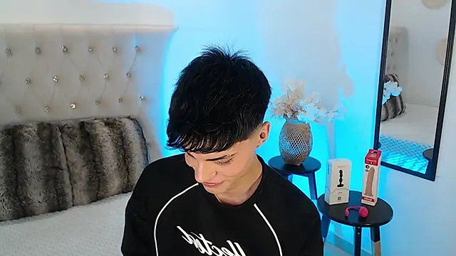 Dulcey  online show from 10, 9, 2025