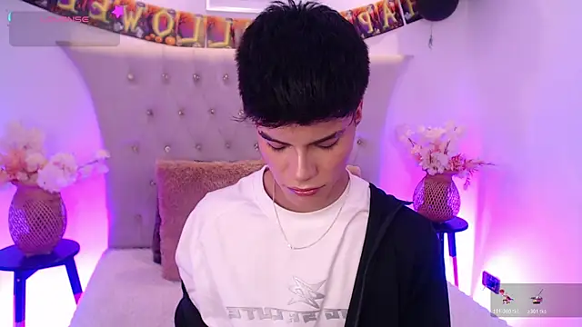 Dulcey  online show from 19, 10, 2025