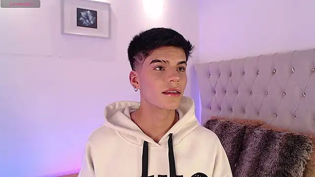 Dulcey  online show from 8, 11, 2025