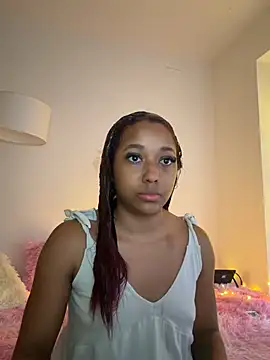 Snapshot of _Zahara_ chatting on 31, 7, 2026 Zahara online show from 31, 7, 2026