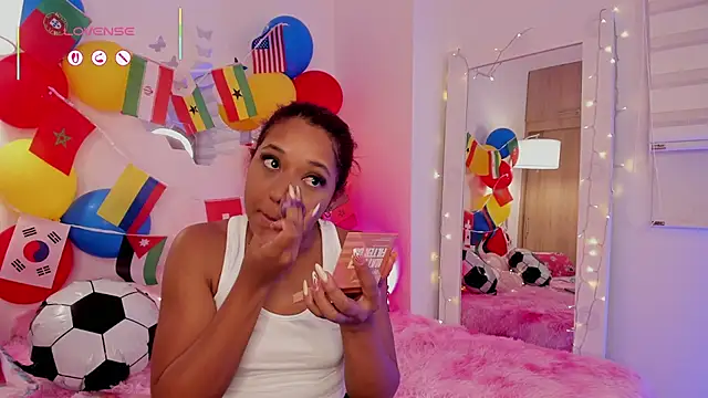 Snapshot of _Zahara_ chatting on 3, 7, 2026 Zahara online show from 3, 7, 2026