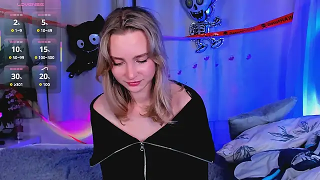 EllaBloom online show from 29, 10, 2025