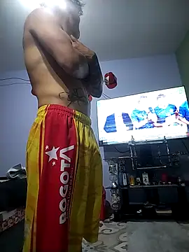 Dani22cmhot online show from 21, 12, 2025