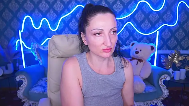 MissRossi online show from 4, 10, 2025