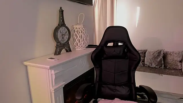 EvaBllake online show from 14, 11, 2025