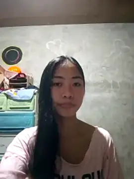 SweetMissPinay18 online show from 23, 5, 2026