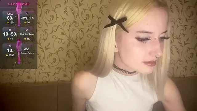 kittywithu online show from 21, 10, 2025