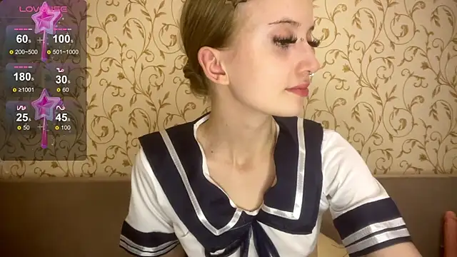 kittywithu online show from 8, 10, 2025