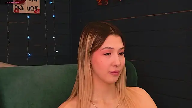 Bella svon online show from 12, 4, 2026