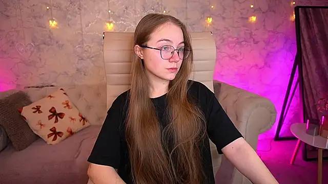 ArrinaWairr online show from 4, 5, 2026