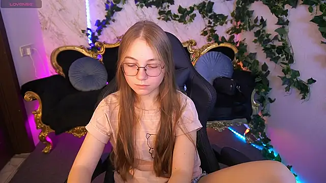 ArrinaWairr online show from 15, 9, 2025