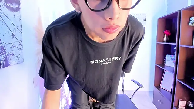 Jim twink online show from 24, 10, 2025