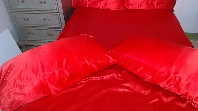 Ambra  online show from 26, 10, 2025