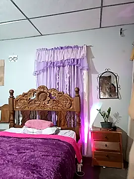 Rebecadiaz13 online show from 11, 2, 2026