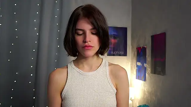 Snapshot of EleneButton chatting on 6, 2, 2026 EleneButton online show from 6, 2, 2026