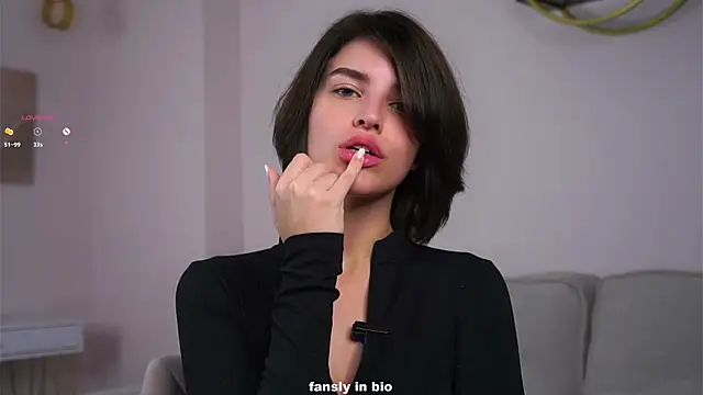 EleneButton online show from 15, 11, 2025