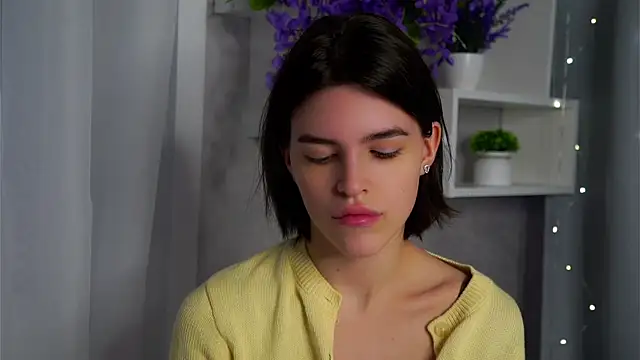 Snapshot of EleneButton chatting on 15, 2, 2026 EleneButton online show from 15, 2, 2026