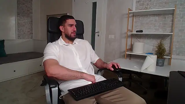 IvanHydee online show from 27, 11, 2025