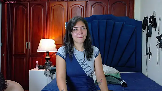 RoxyandAron2 online show from 31, 5, 2026