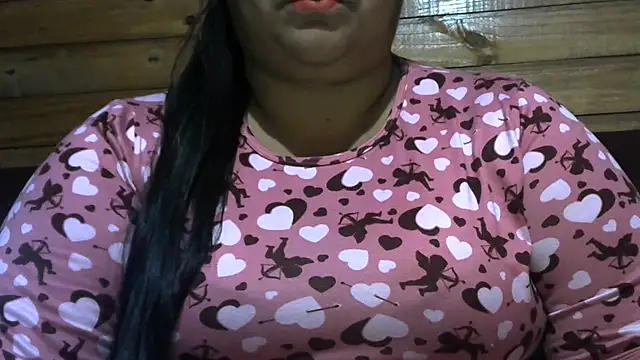Snapshot of MARRENTINHA34 chatting on 8, 7, 2026 MARRENTINHA34 online show from 8, 7, 2026