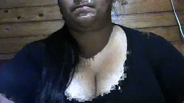 Snapshot of MARRENTINHA34 chatting on 7, 6, 2026 MARRENTINHA34 online show from 7, 6, 2026