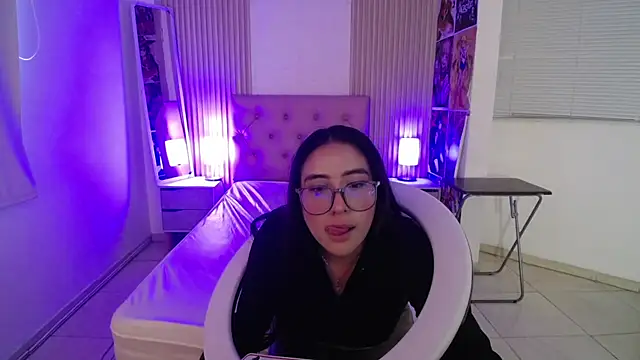 Bonnali lune online show from 11, 10, 2025