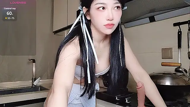 Coco--01 online show from 4, 11, 2025