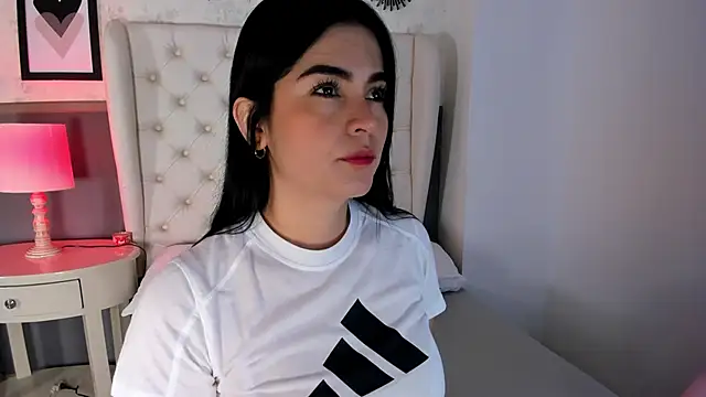 Sasha  sims   online show from 26, 9, 2025