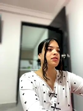 JuanitaMore01 online show from 31, 10, 2025