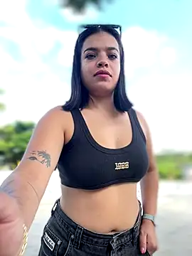 JuanitaMore01 online show from 10, 9, 2025