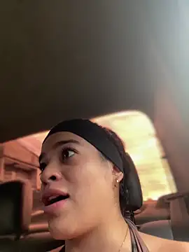 JuanitaMore01 online show from 6, 11, 2025