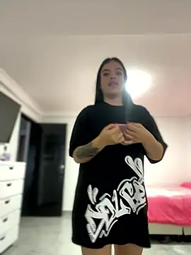 JuanitaMore01 online show from 15, 1, 2026