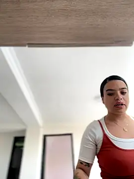 JuanitaMore01 online show from 17, 11, 2025