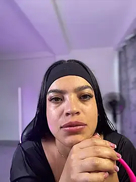 JuanitaMore01 online show from 23, 4, 2026