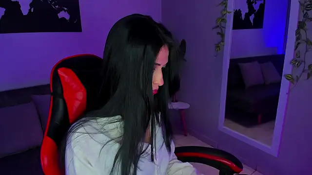 ZoeValencia1 online show from 2, 4, 2026