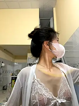 Snapshot of Miinami chatting on 18, 9, 2025 Miinami online show from 18, 9, 2025