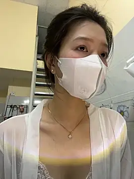 Snapshot of Miinami chatting on 20, 9, 2025 Miinami online show from 20, 9, 2025