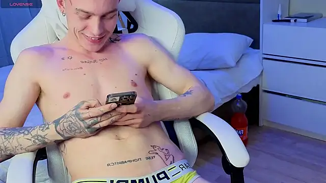 Snapshot of callmealexthx chatting on 11, 2, 2026 callmealexthx online show from 11, 2, 2026