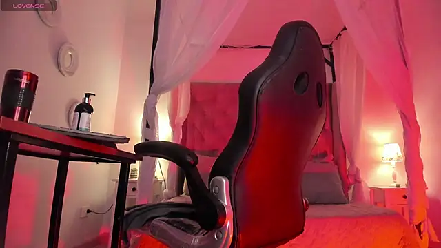 Demetria Ghoul online show from 19, 1, 2026