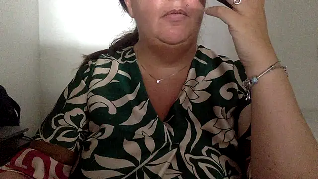Snapshot of LaReginaNera chatting on 26, 6, 2026 LaReginaNera online show from 26, 6, 2026