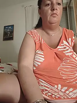 Snapshot of LaReginaNera chatting on 7, 6, 2026 LaReginaNera online show from 7, 6, 2026