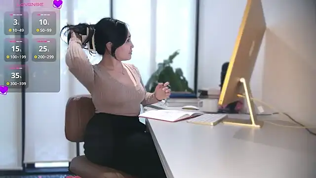 yuzhara online show from 8, 9, 2025